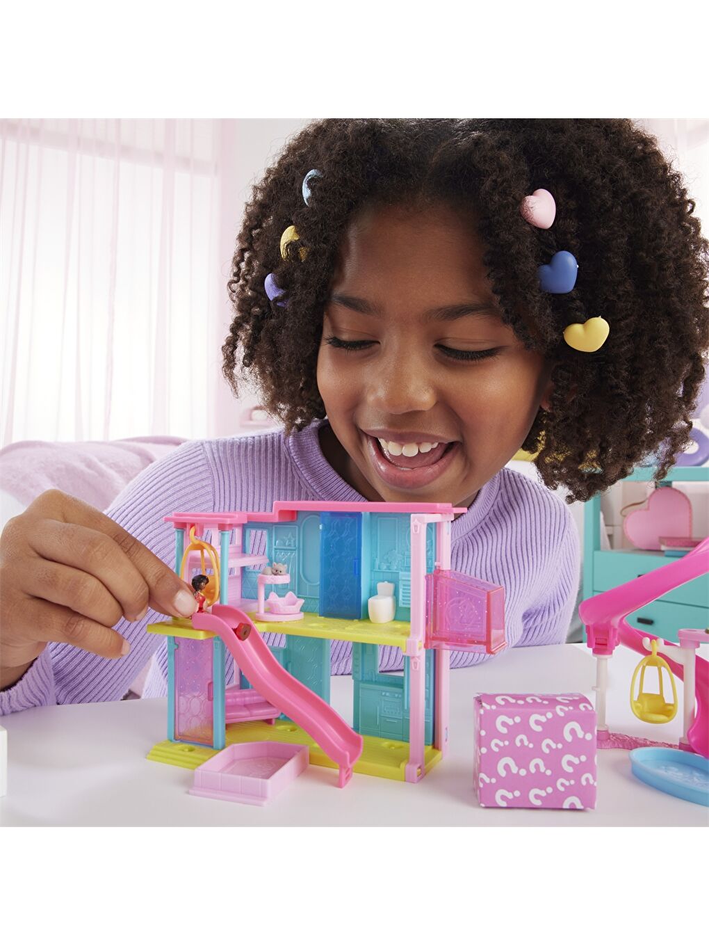 MATTEL Karışık Asorti Mini Barbie Land  Oyun Seti HYF44 - 2