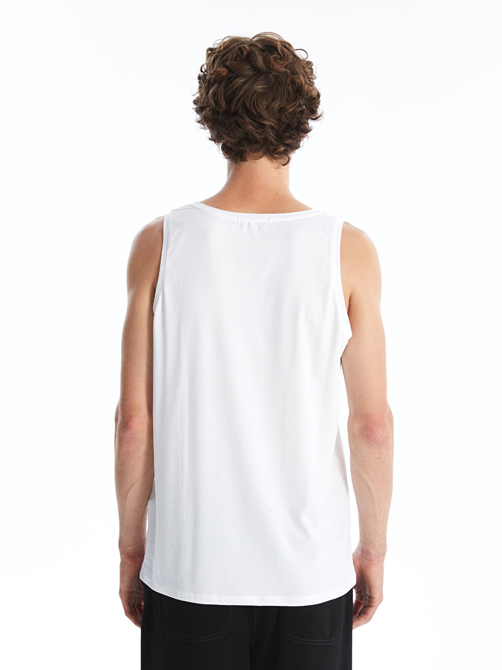 تيشيرت بدون أكمام مطبوع برقبة دائرية للرجال-3