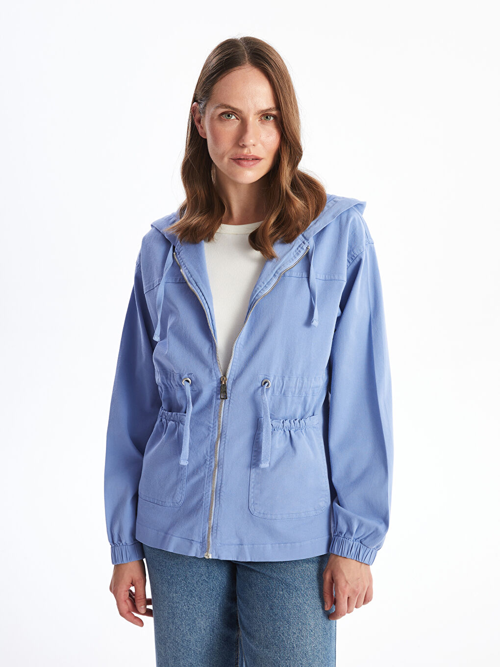 جاكيت بكابوش للسيدات