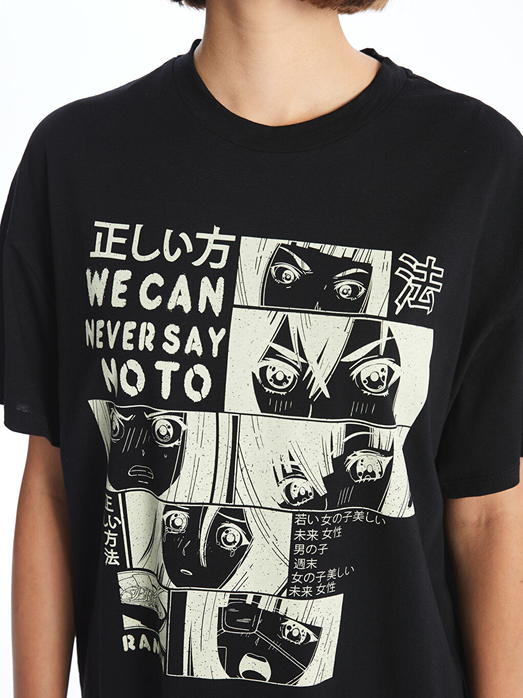 تيشيرت نسائي واسع الحجم بطبعة برقبة دائرية وأكمام قصيرة-2