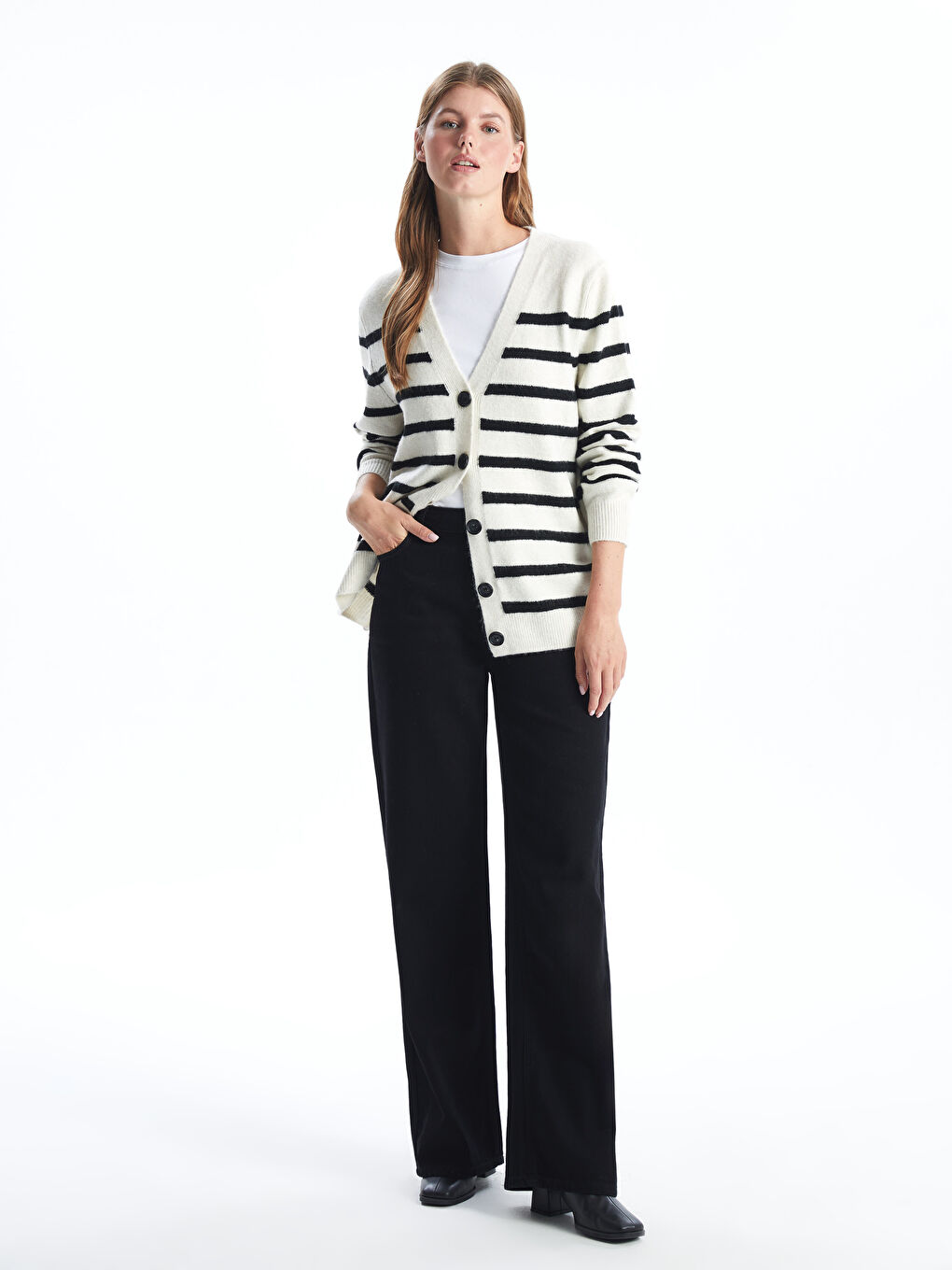 LCWAIKIKI Classic V Neck Striped Women's Knitwear Cardigan -W4IU02Z8-LEG