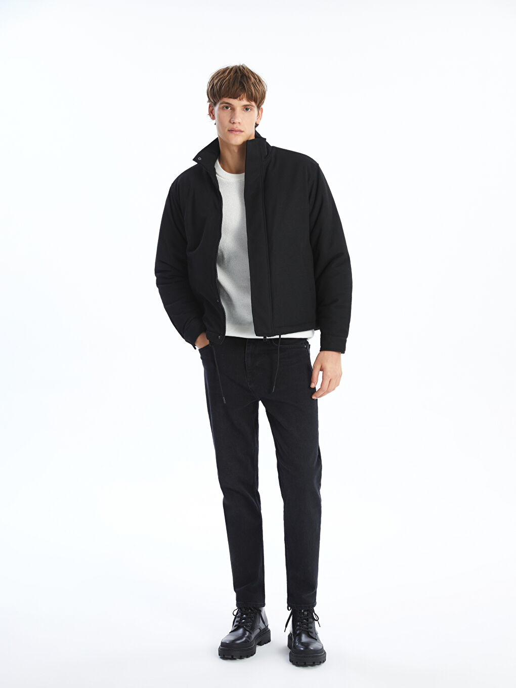 Siyah Rahat Kalıp Dik Yaka Erkek Mont-1