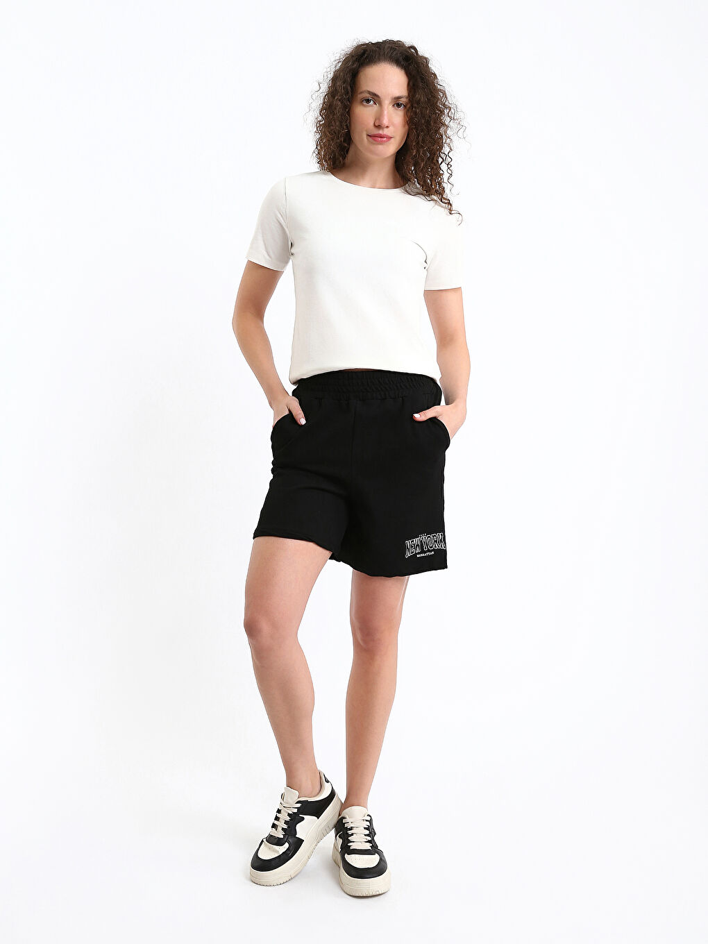 تيشيرت ياقة دائرية - نساء-1