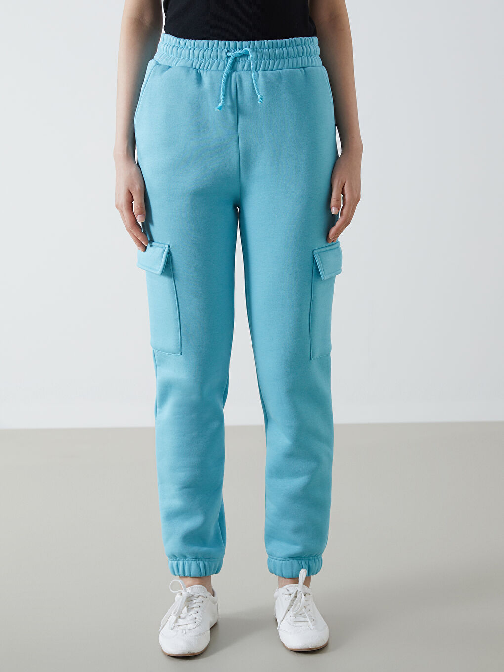 بنطال رياضي بخصر مطاطي للسيدات-1