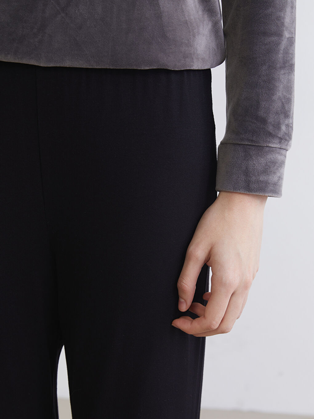 Siyah Beli Lastikli Kadın Pijama Altı-2