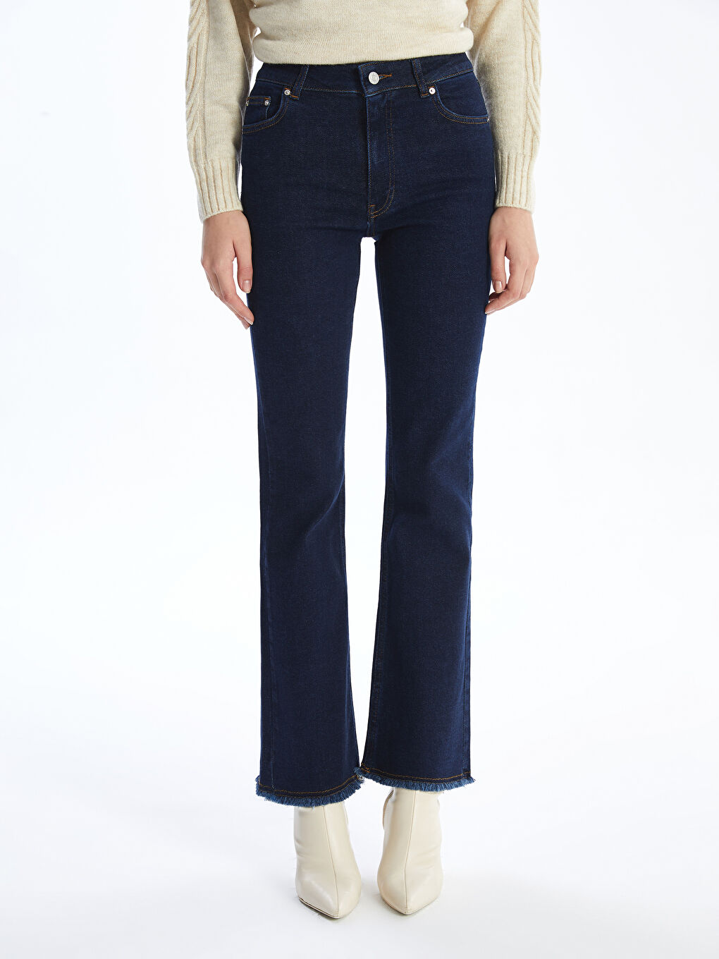 LCW Modest Orta İndigo Rodeo Mars Flare Kadın Jean Pantolon - 1