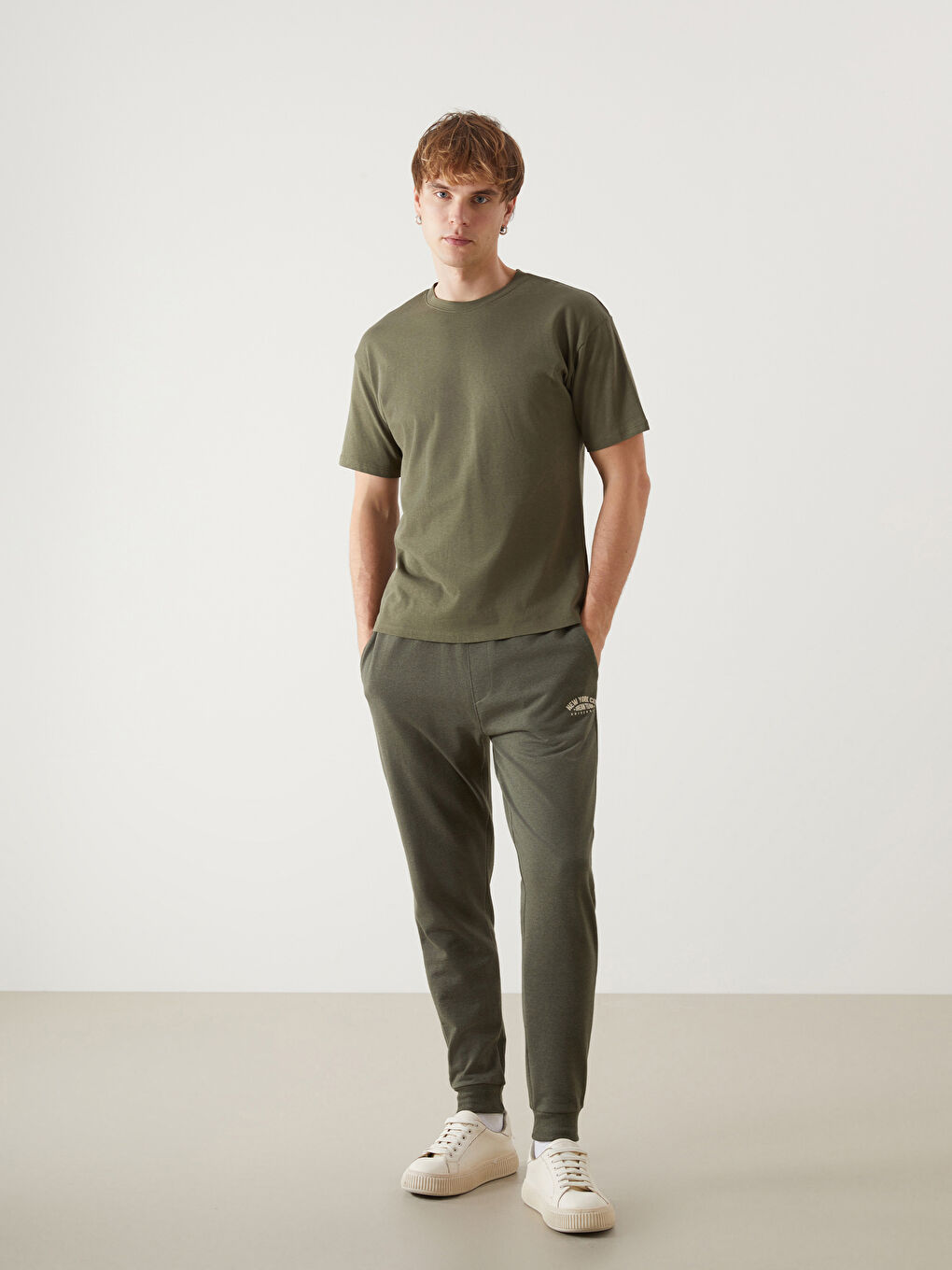 Haki Standart Kalıp Erkek Jogger Eşofman Altı