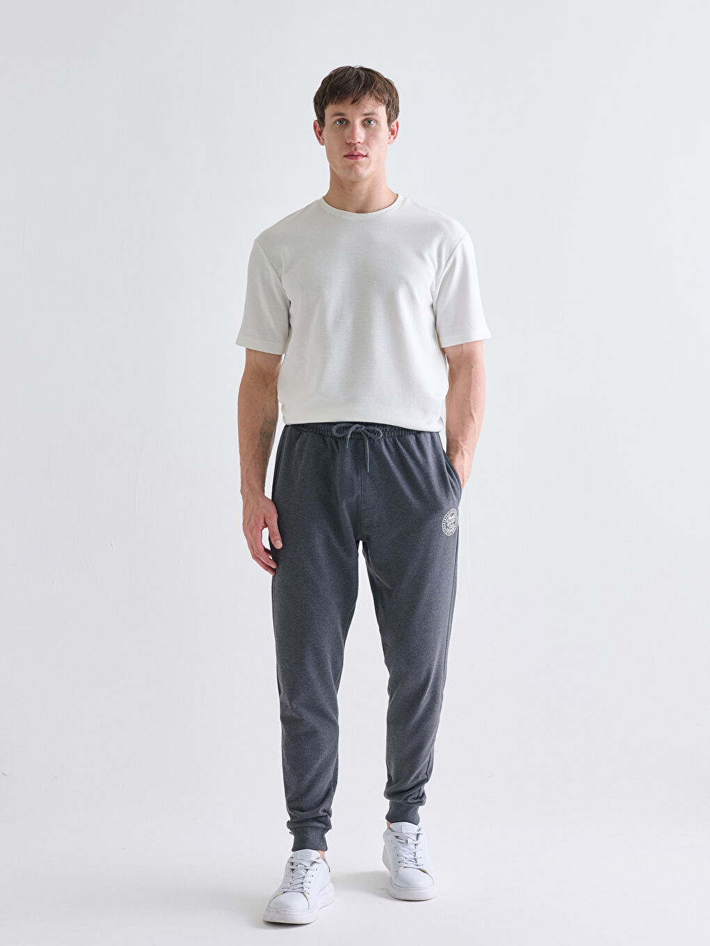 Gri Standart Kalıp Erkek Jogger Eşofman Altı