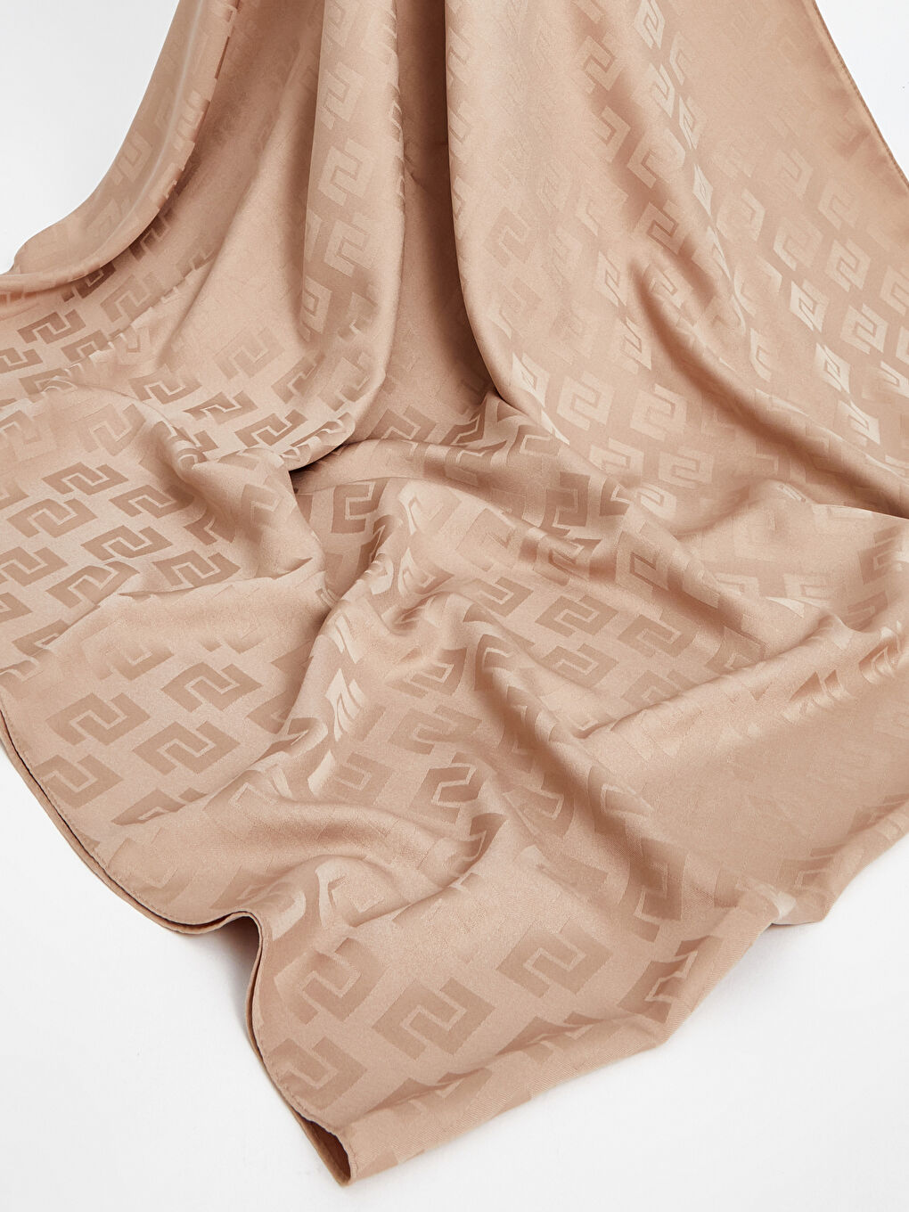 Kahverengi Desenli Kadın Şal-1