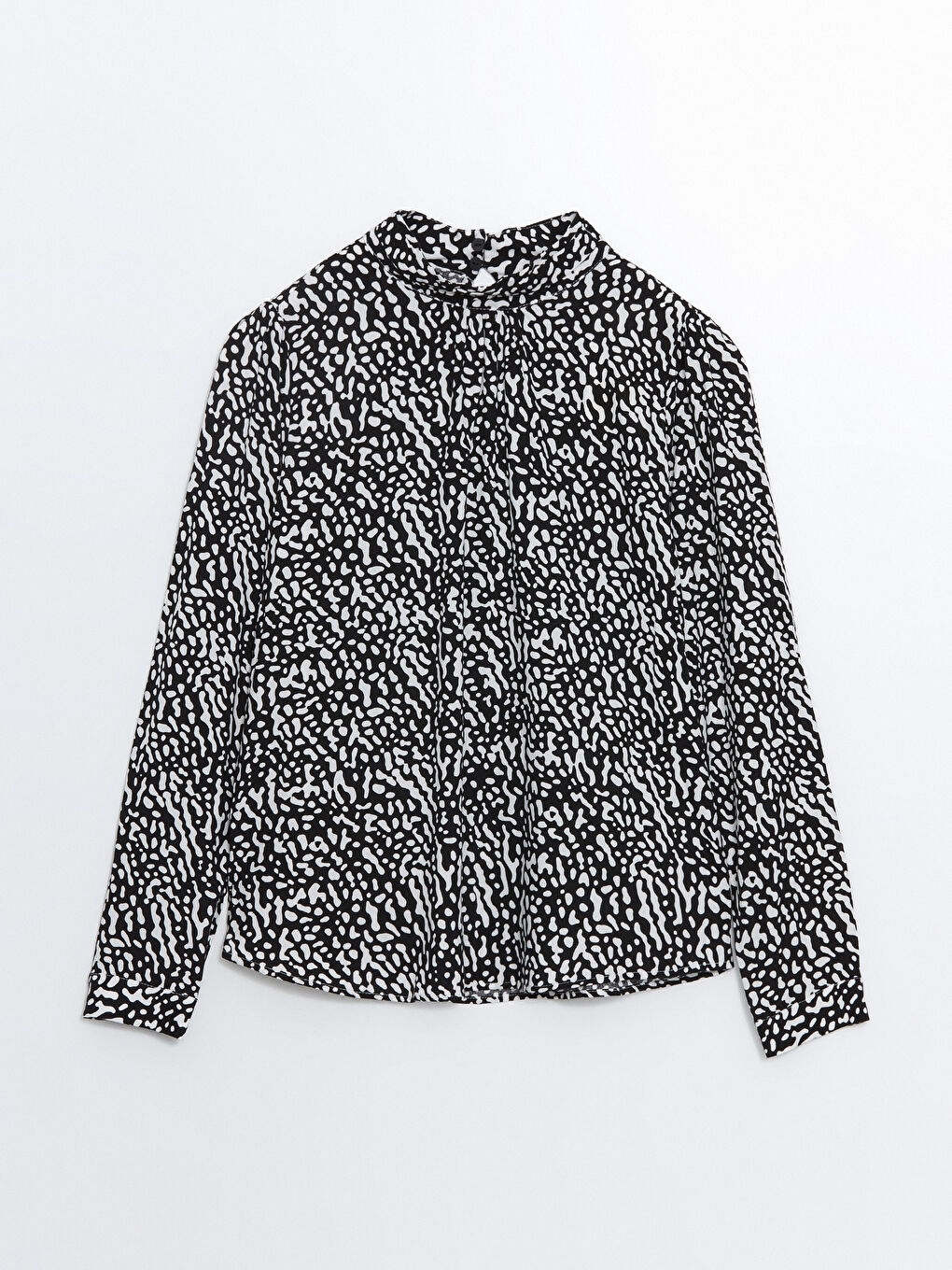 LCWAIKIKI Classic Funnel Neck Patterned Oversize Women's Blouse -W4JI57Z8-LQJ