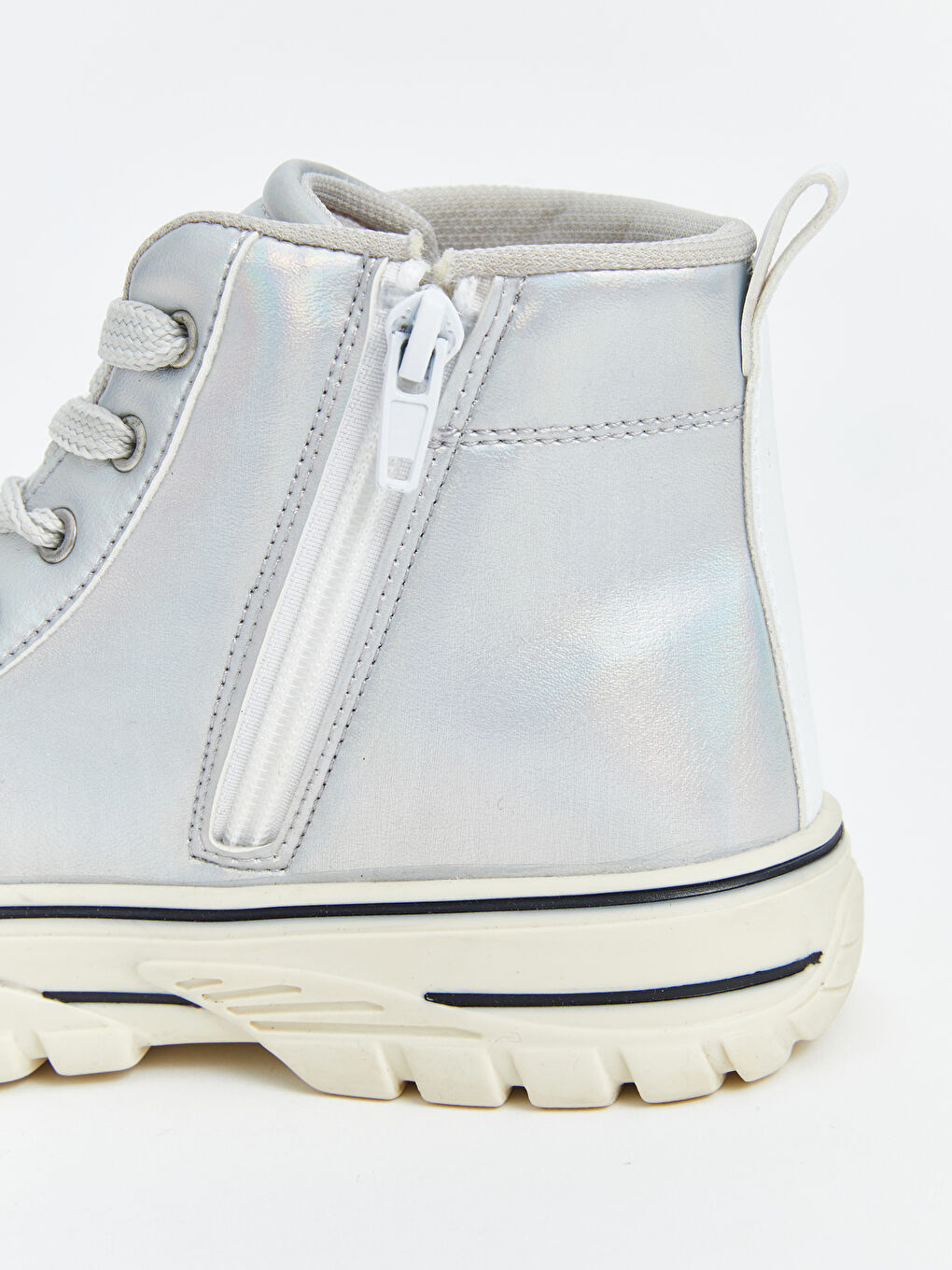 Minnie Mouse Printed Girls' Ankle-Length Sneakers-3