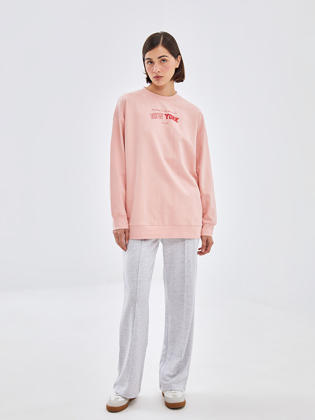 LC WAIKIKI Pembe Bisiklet Yaka Baskılı Oversize Kadın Sweatshirt - 1