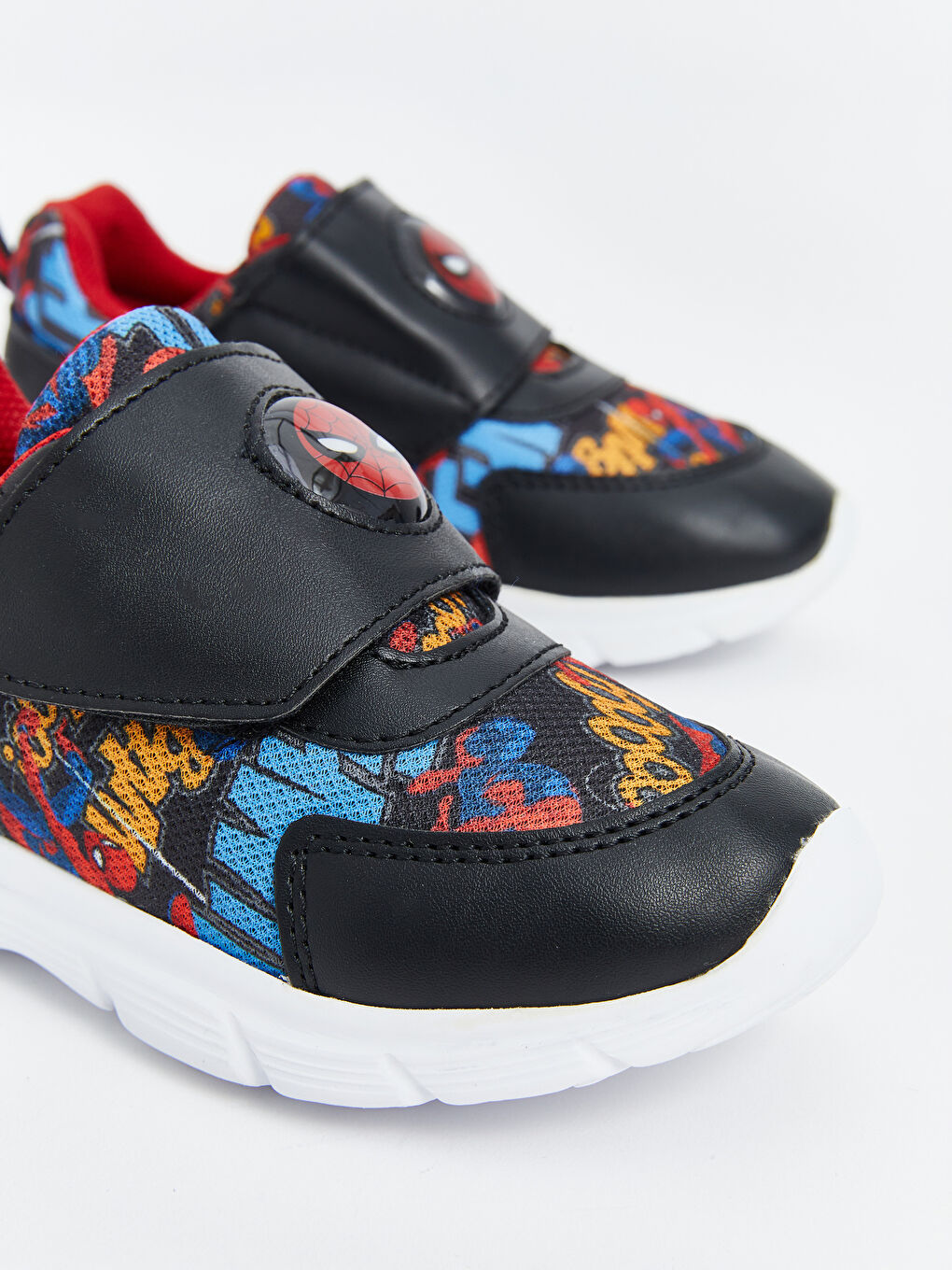 Spider-Man Printed Boys' Sneakers-3