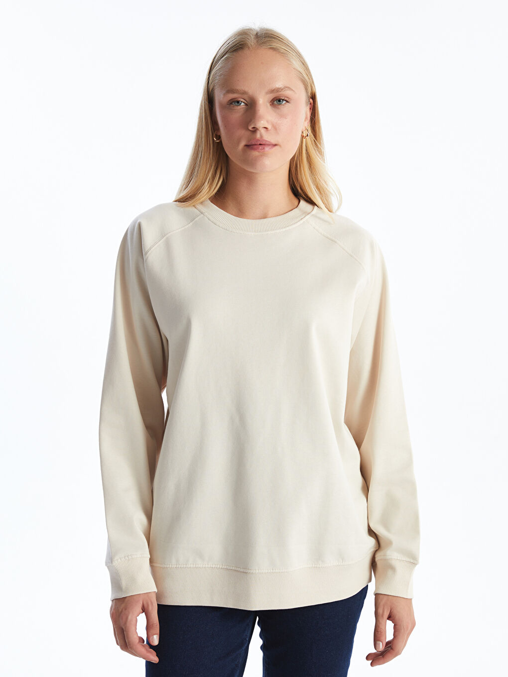 LCW Comfort Açık Bej Bisiklet Yaka Oversize Kadın Sweatshirt