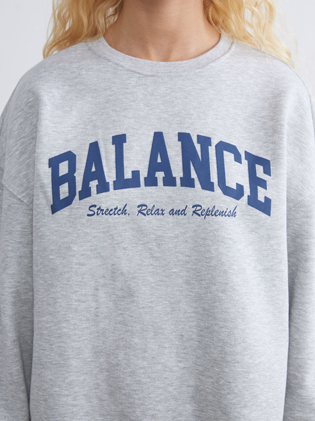 Gri Baskılı Oversize Kadın Kalın Sweatshirt-2