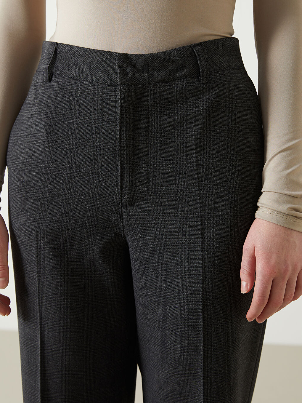 Standard Fit Plaid Women's Trousers-2