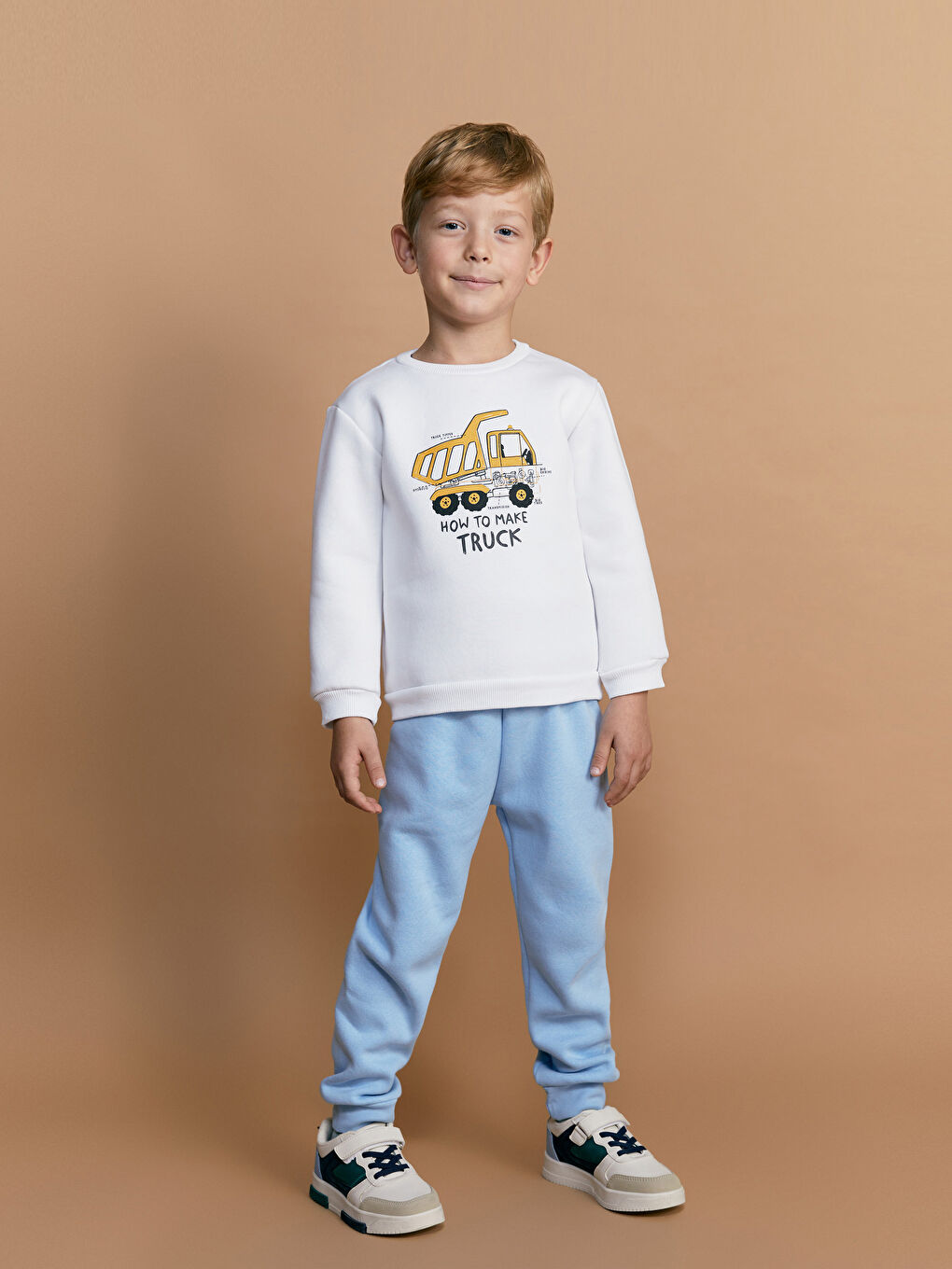 LCW Kids Beyaz Baskılı Erkek Çocuk Sweatshirt ve Eşofman Alt 2'li - 1