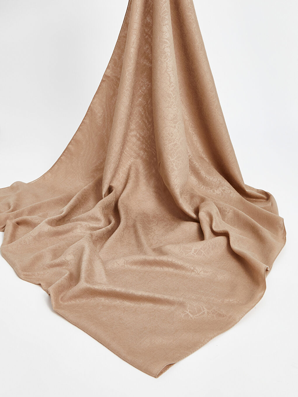 Bej Desenli Vual Kadın Şal-1