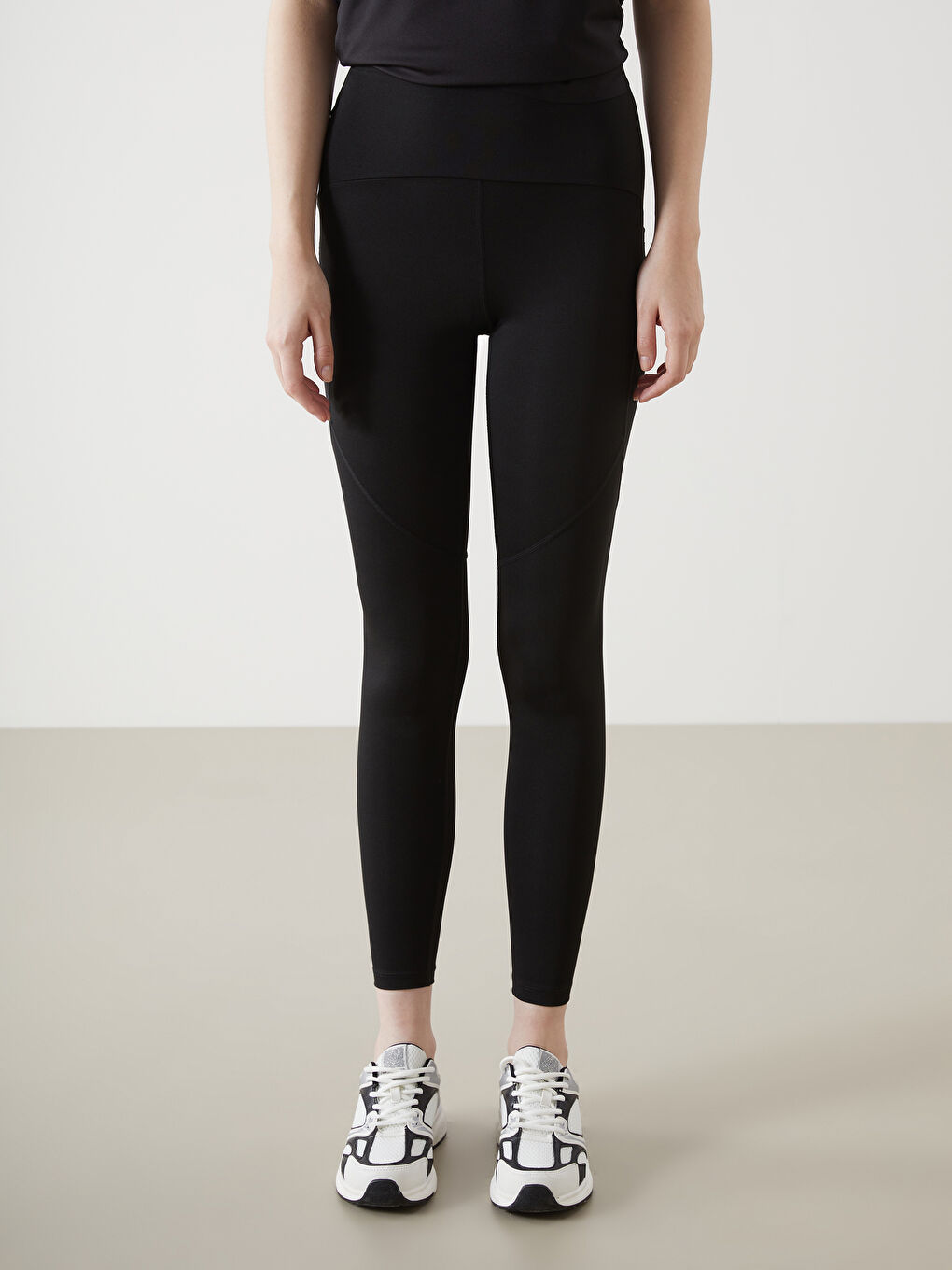 Siyah Beli Lastikli Kadın Spor Tayt-1