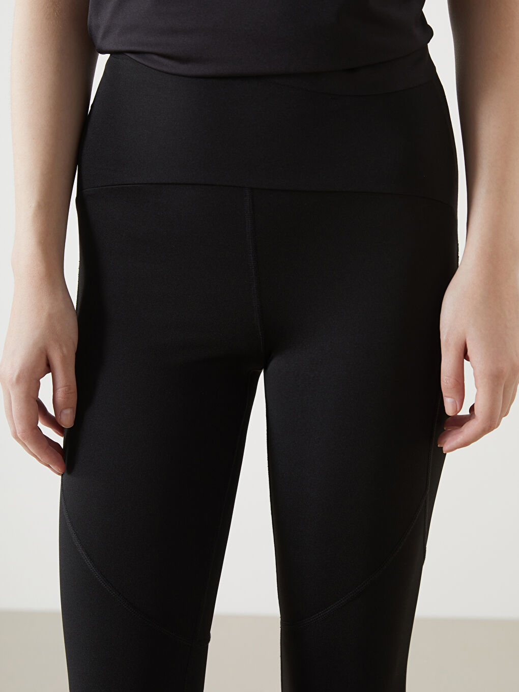 Siyah Beli Lastikli Kadın Spor Tayt-2