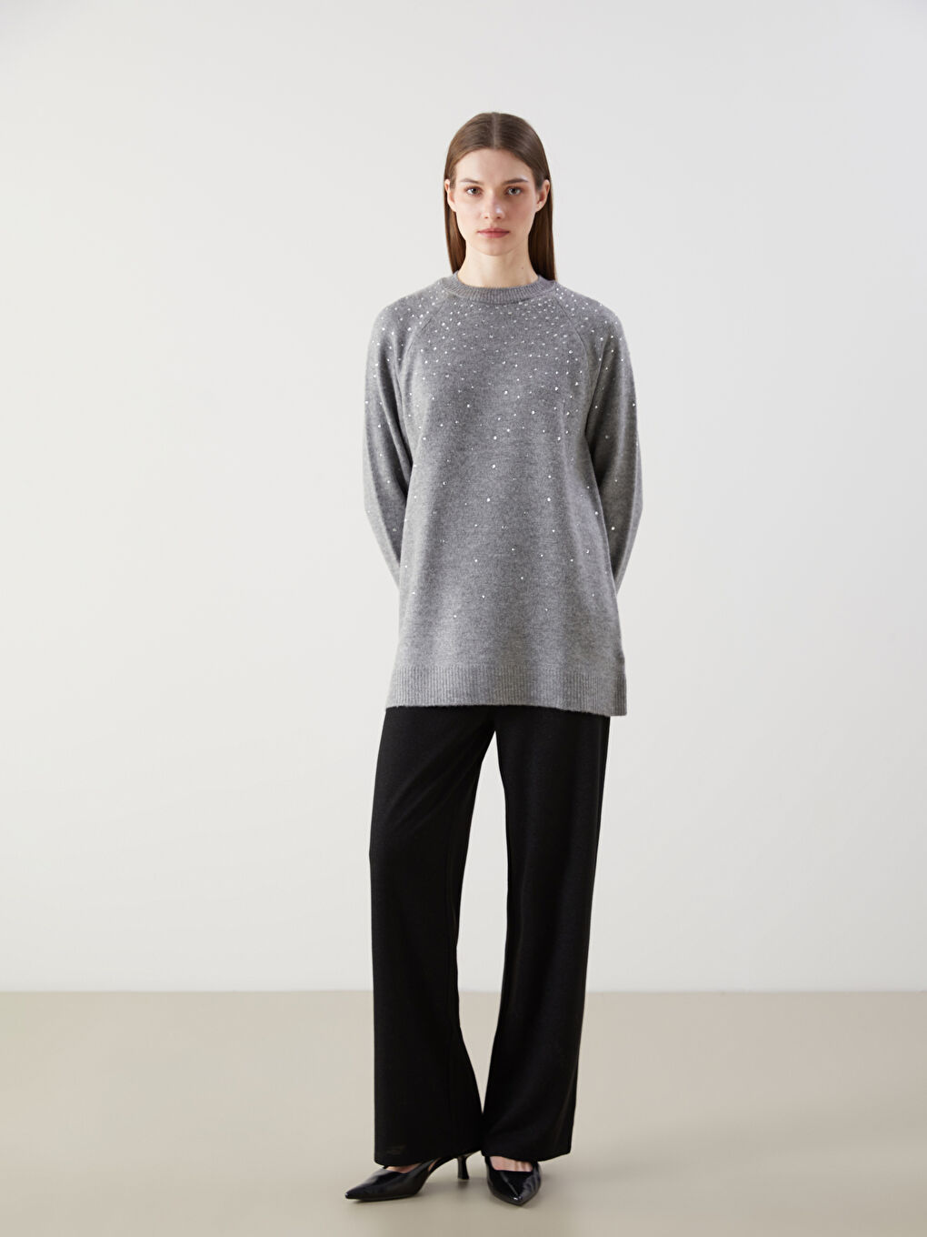 Gri Bisiklet Yaka Taşlı Kadın Triko Tunik-1