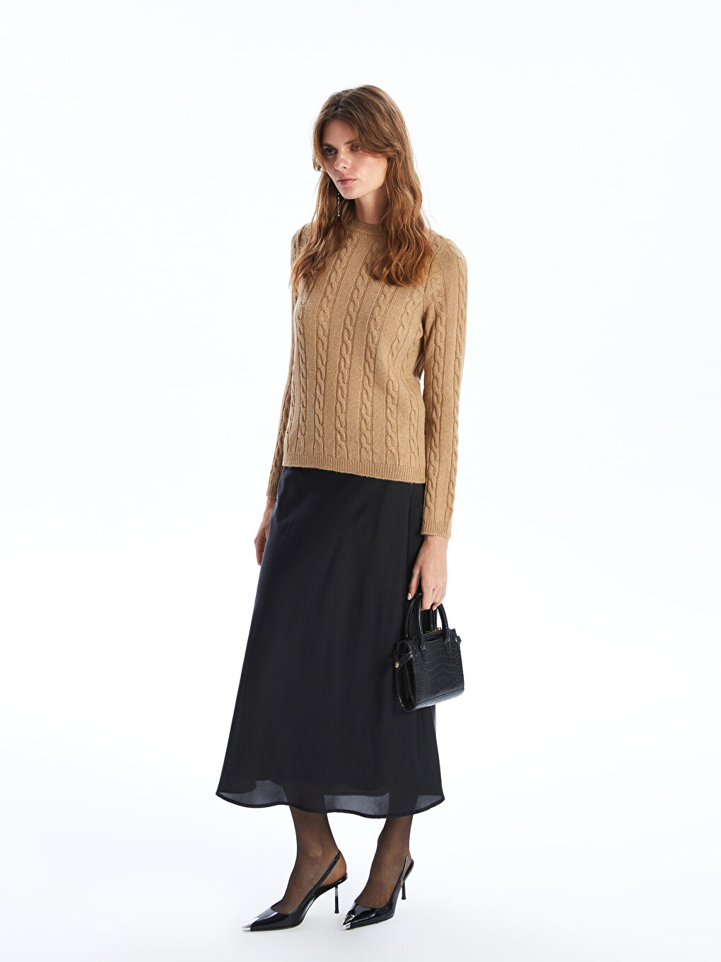 سترة تريكو نساء بنقشة ذاتية بكول مدور-1