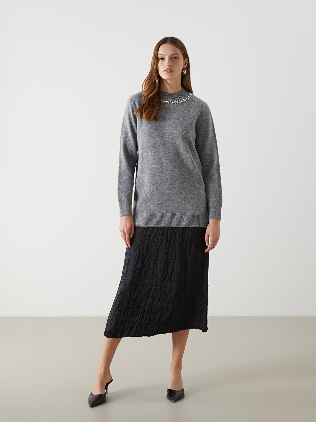 Antrasit Bisiklet Yaka Taşlı Kadın Triko Tunik-1