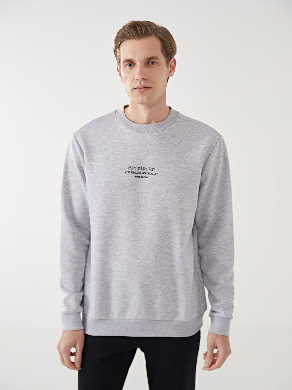 LCW ECO Gri Bisiklet Yaka Uzun Kollu Baskılı Erkek Sweatshirt