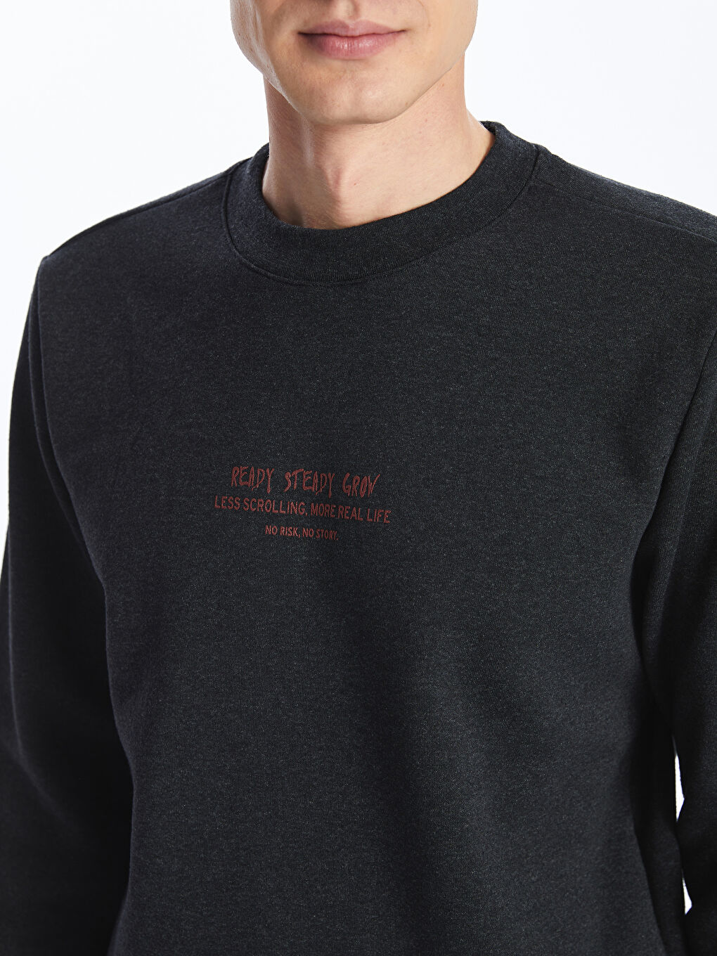 LCW ECO Antrasit Bisiklet Yaka Uzun Kollu Nakışlı Erkek Sweatshirt - 2