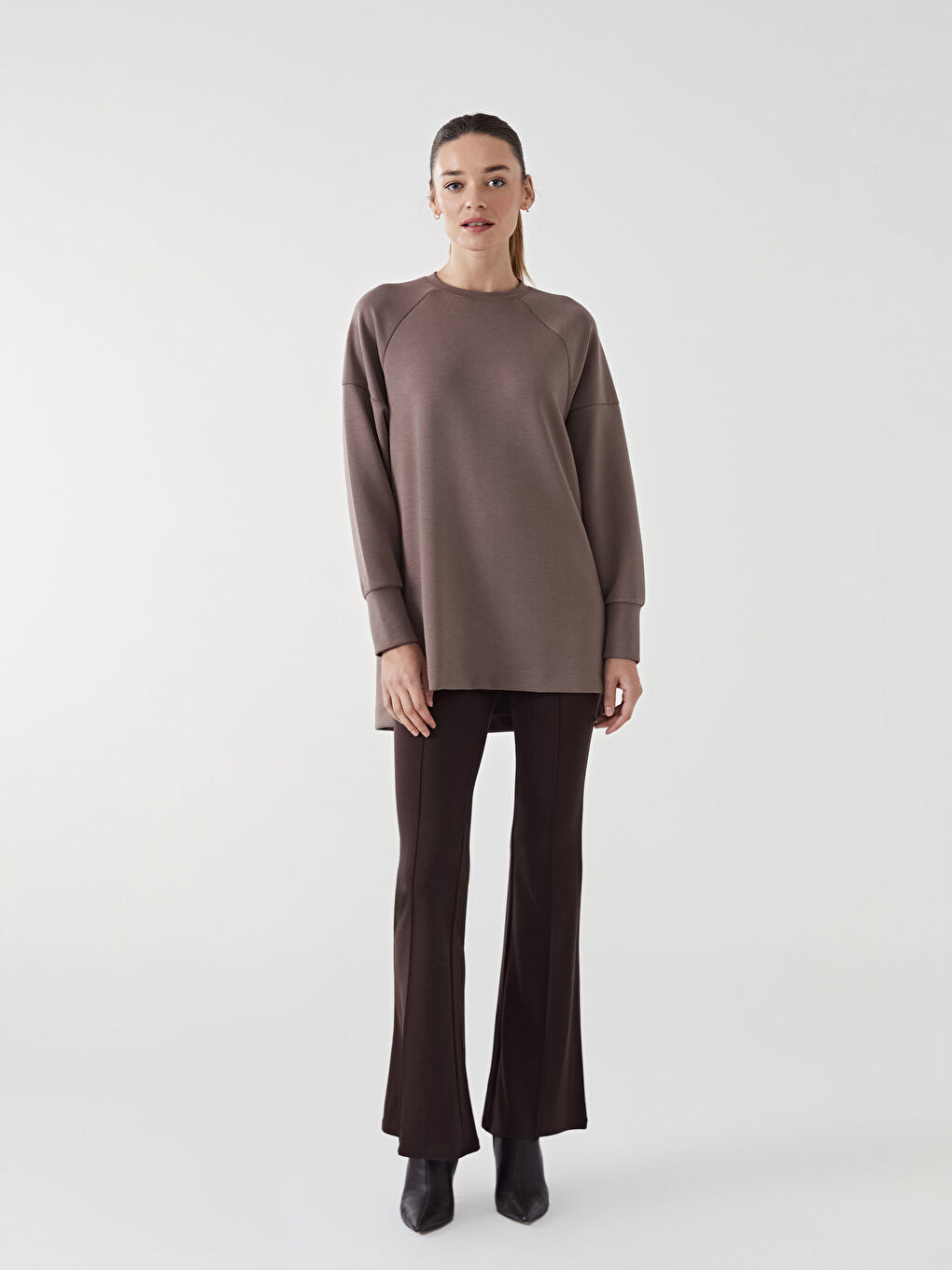 LCW Modest Açık Kahverengi Bisiklet Yaka Oversize Kadın Sweatshirt Tunik - 1