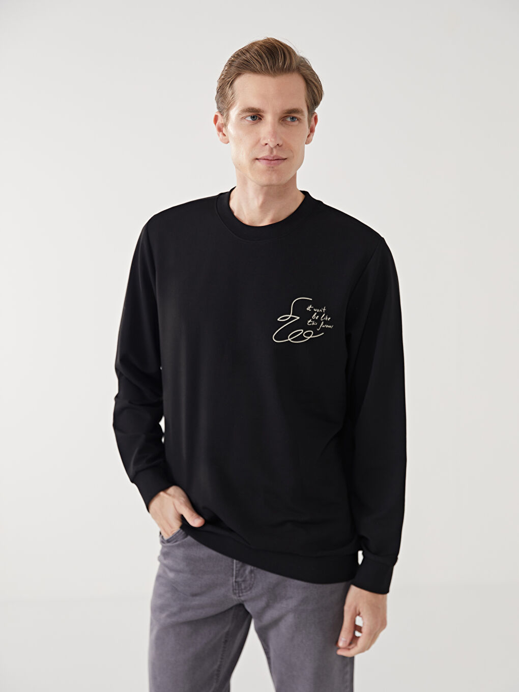 LCW ECO Siyah Bisiklet Yaka Uzun Kollu Nakışlı Erkek Sweatshirt