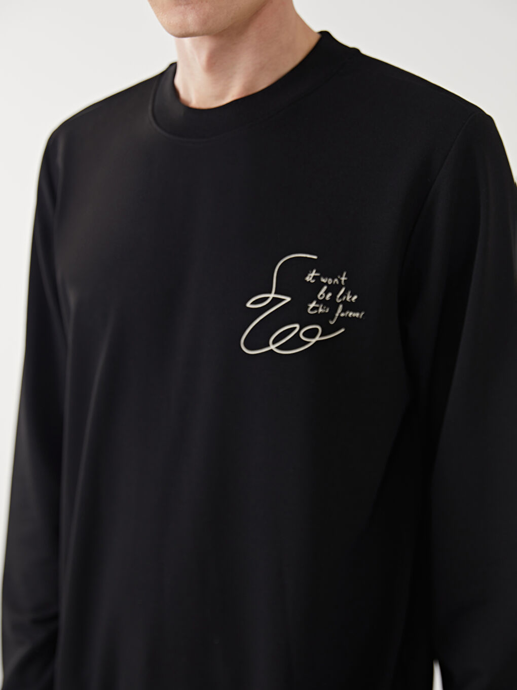 LCW ECO Siyah Bisiklet Yaka Uzun Kollu Nakışlı Erkek Sweatshirt - 2