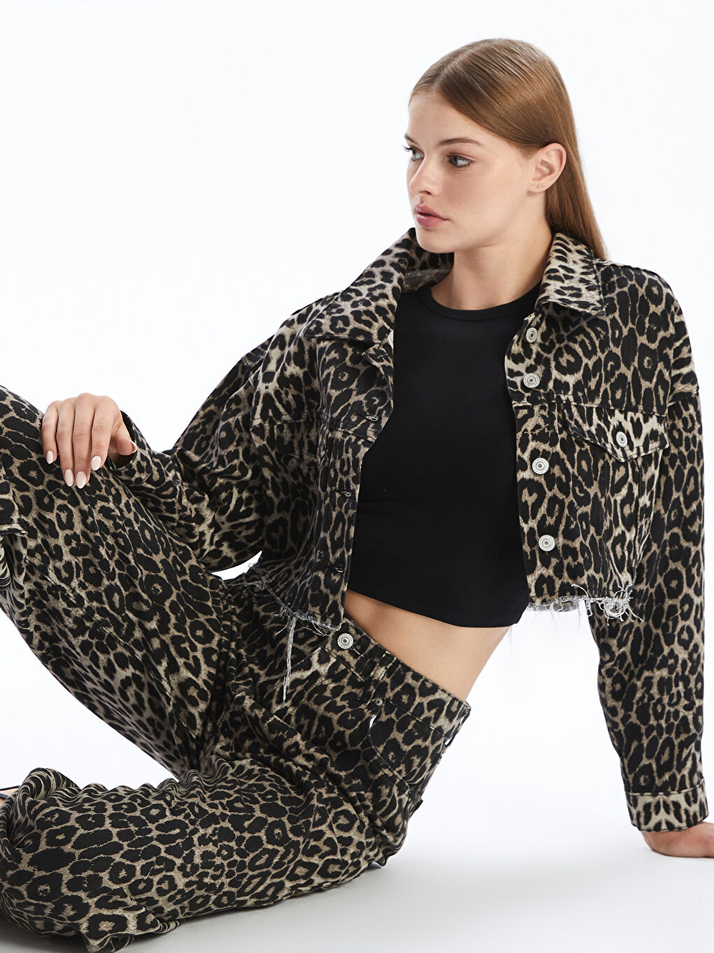 Kahverengi Standart Fit Leopar Desenli Kadın Pantolon-1