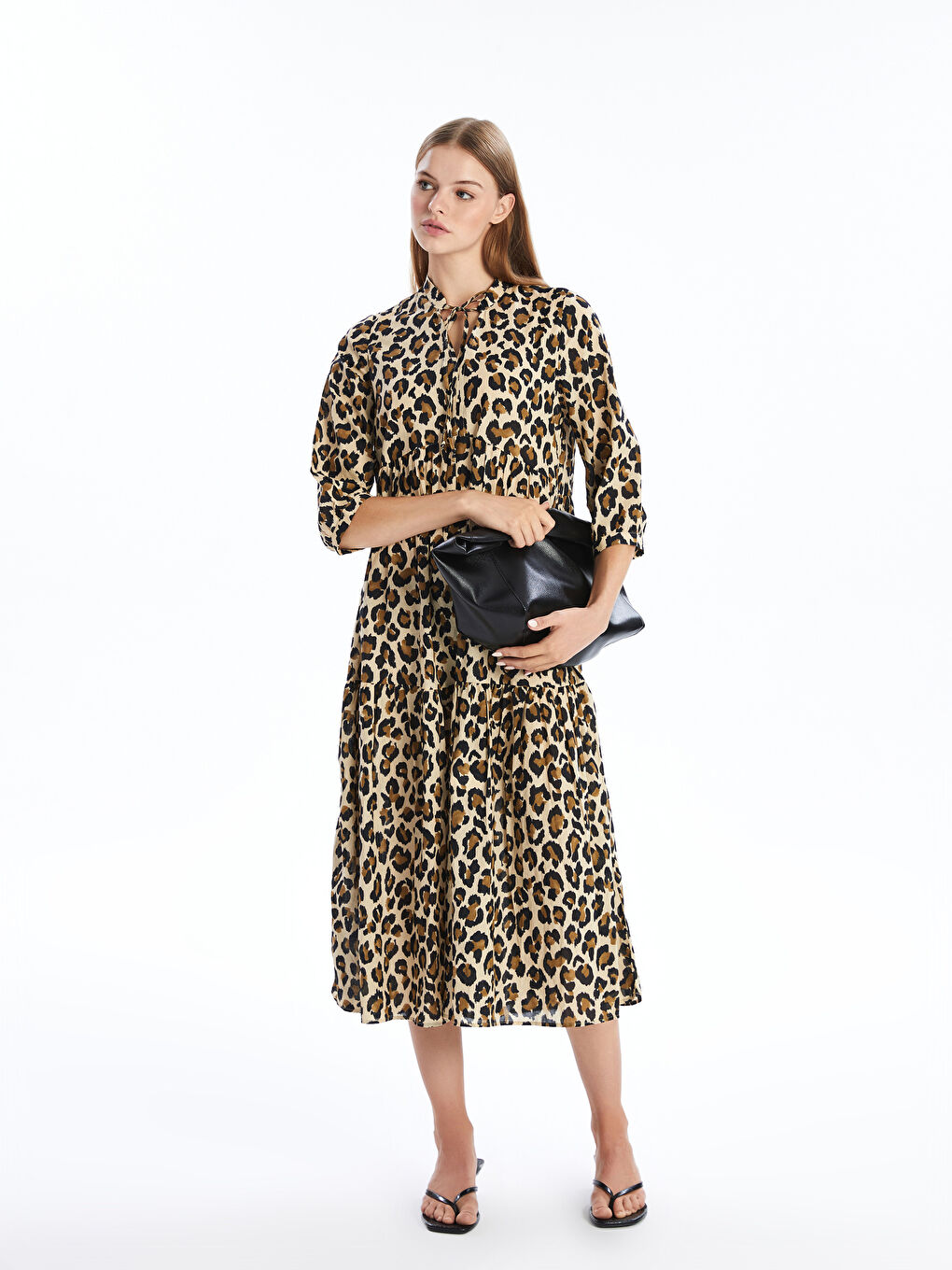 Kahverengi Bağlamalı Yaka Leopar Desenli Kadın Elbise