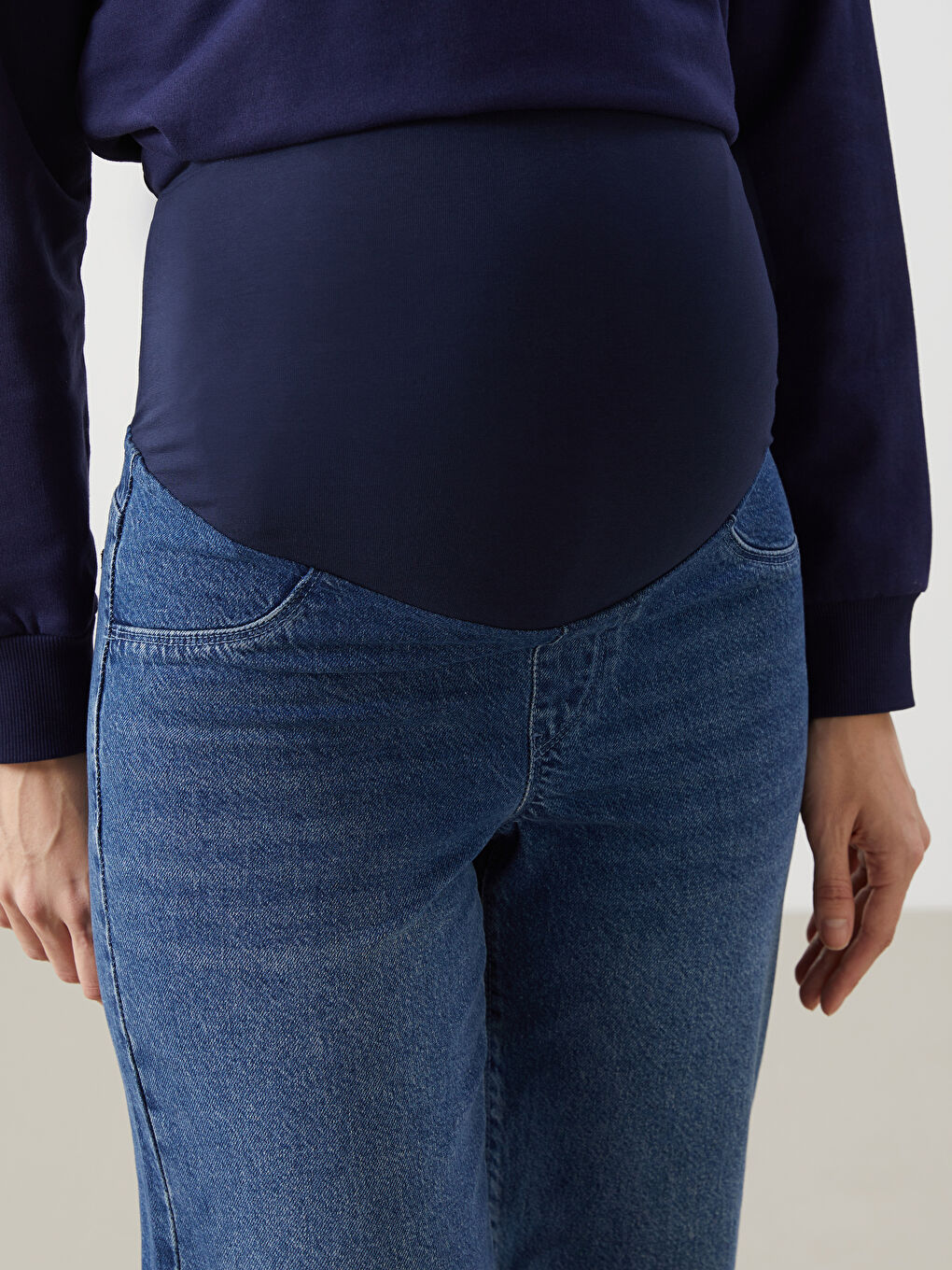 LCWAIKIKI Maternity İndigo Karın Panelli Straight Fit Hamile Jean Pantolon - 2