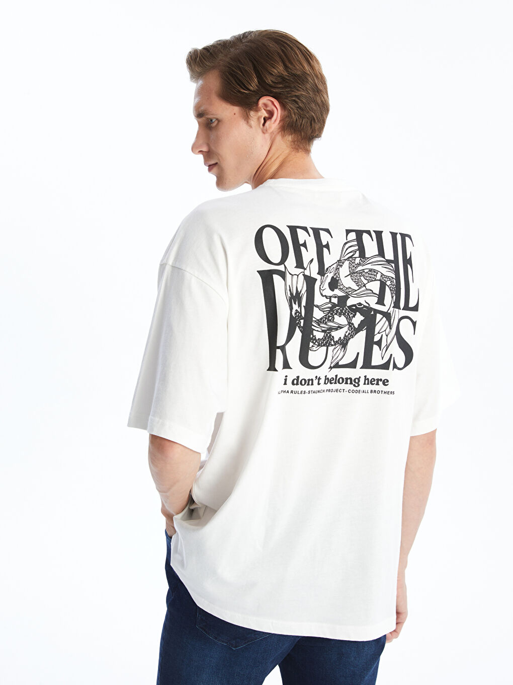 Ekru Bisiklet Yaka Kısa Kollu Baskılı Penye Erkek Tişört