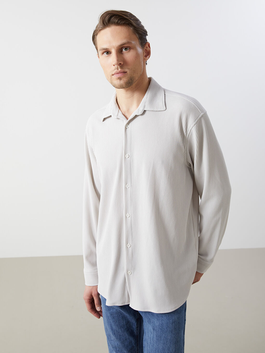 Bej Rahat Kalıp Uzun Kollu Erkek Dokulu Gömlek