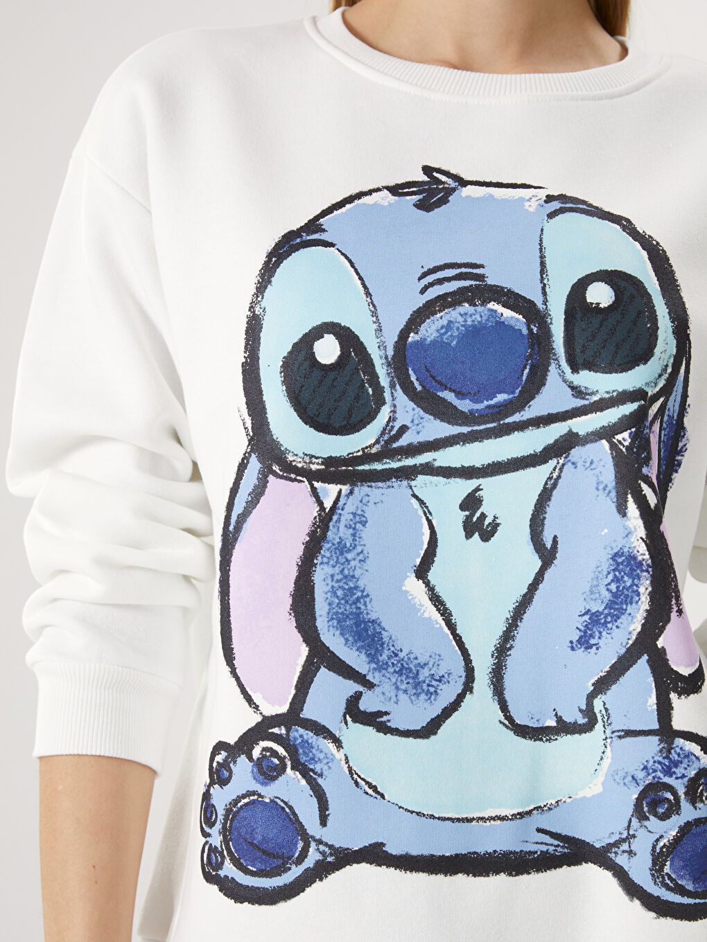 LCW Comfort Ekru Bisiklet Yaka Lilo & Stitch Baskılı Kadın Kalın Sweatshirt - 2