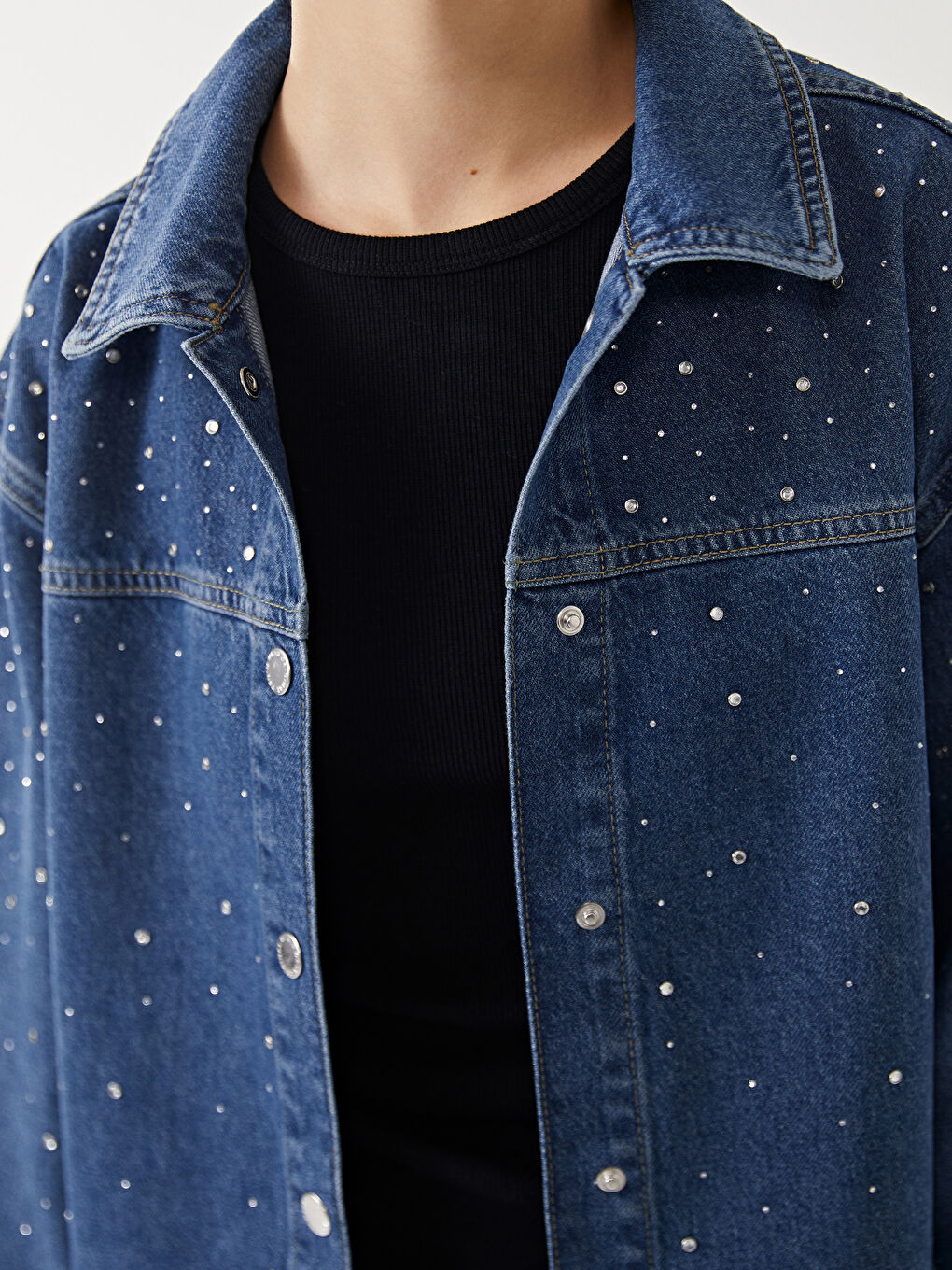 İndigo Gömlek Yaka Parlak Taşlı Oversize Kadın Jean Ceket-2