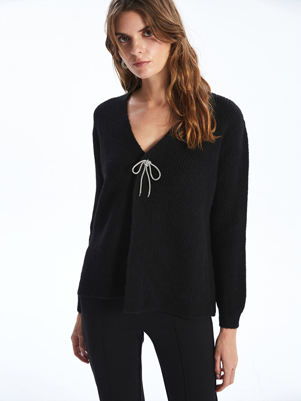 LCWAIKIKI Classic V Neck Women's Knitwear Cardigan -W4KU39Z8-CVL