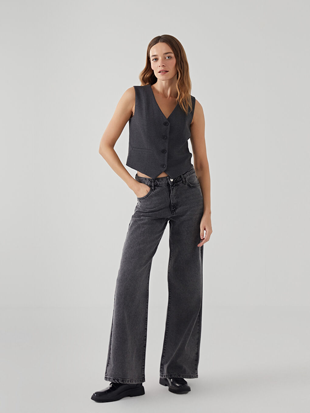 LCW Vision V Neck Women's Classic Waistcoat -W4KY19Z8-D2X