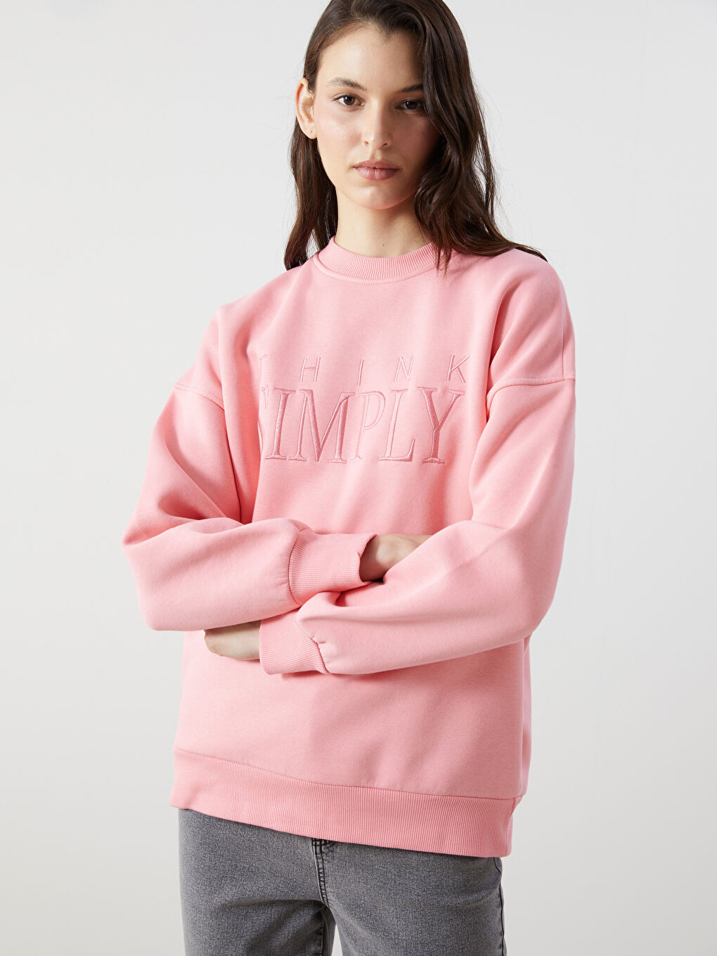 LCW Vision Pembe Bisiklet Yaka Nakışlı Oversize Kadın Kalın Sweatshirt