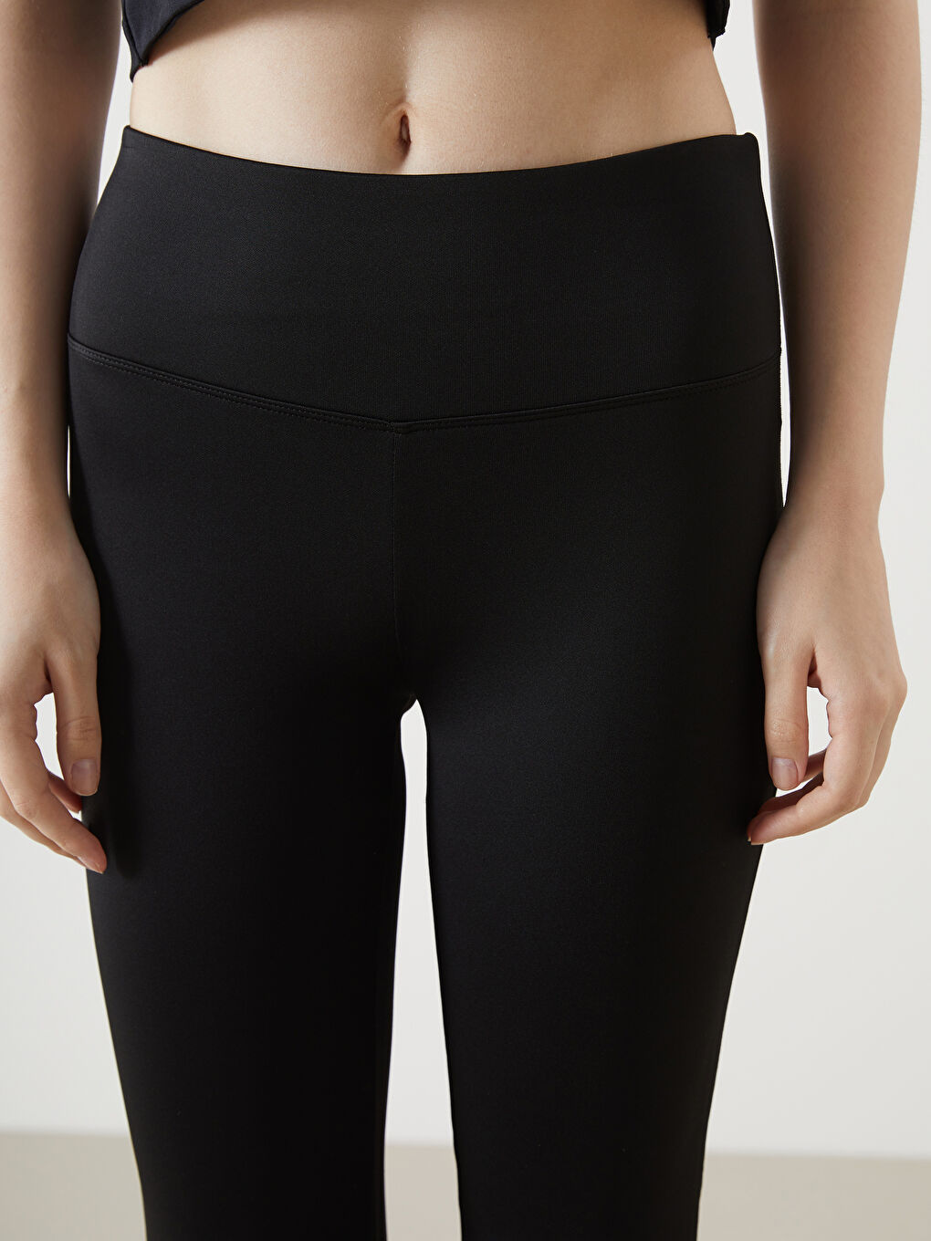 Siyah Beli Lastikli İspanyol Paça Kadın Tayt Pantolon-2