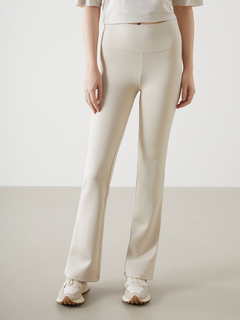 Gri Beli Lastikli İspanyol Paça Kadın Tayt Pantolon-1