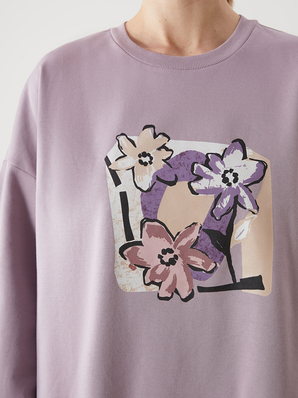 تونيك سويتشيرت أوفراسايز مُزهر للسيدات-2