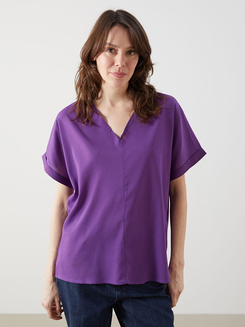 V-Neck Textured Women's Blouse -W4L522Z8-VEL