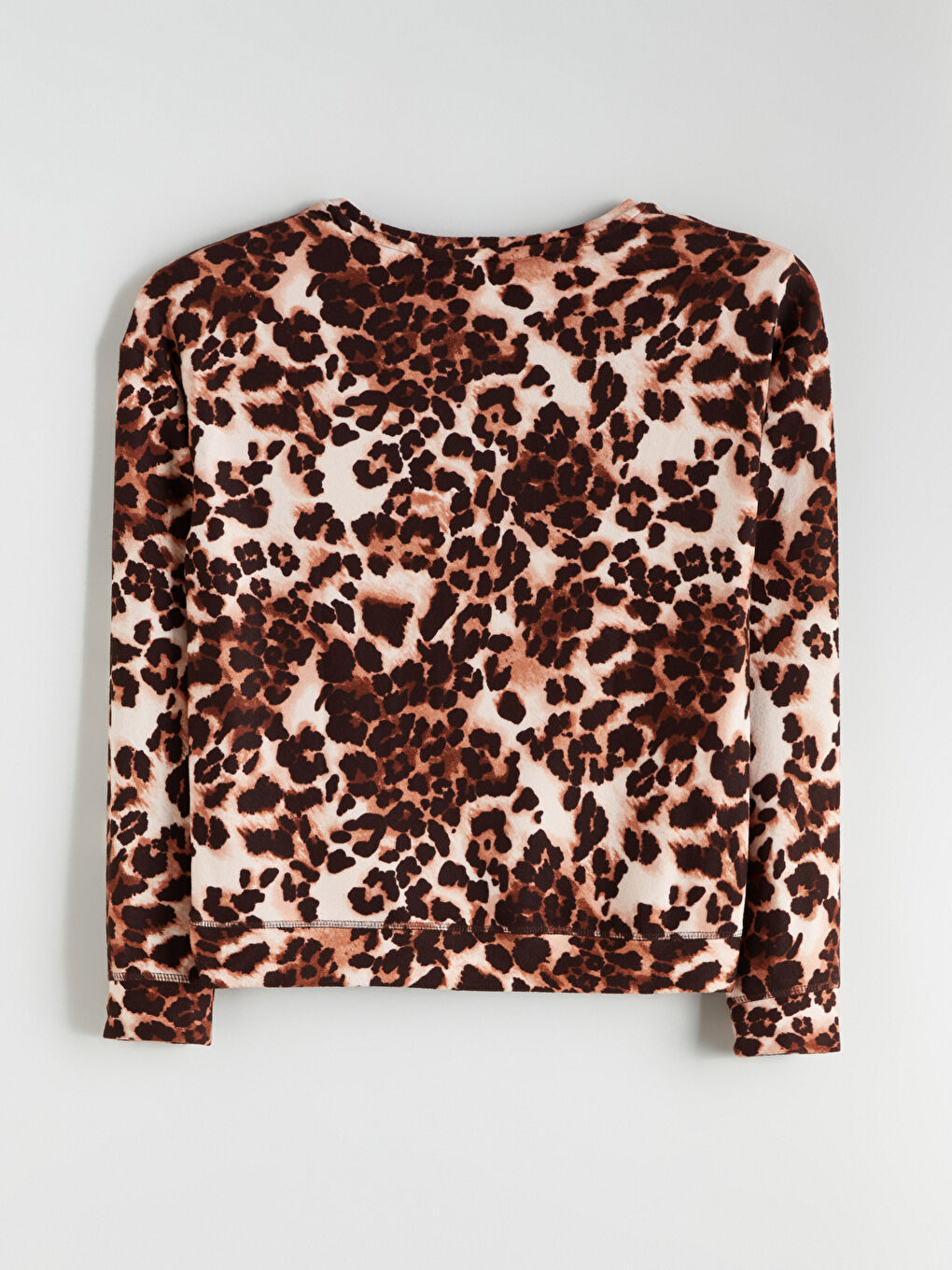 Kahverengi Bisiklet Yaka Leopar Desenli Kadın Pijama Üstü-5