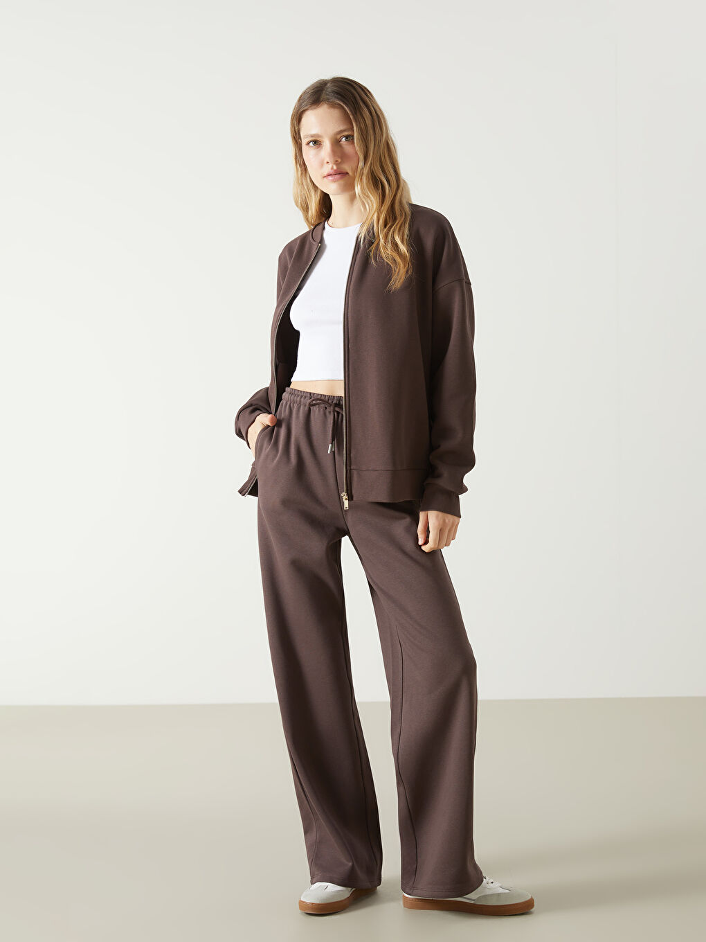 LCW Vision Women's Sweatpants with Elastic Waist -W4L582Z8-HSK