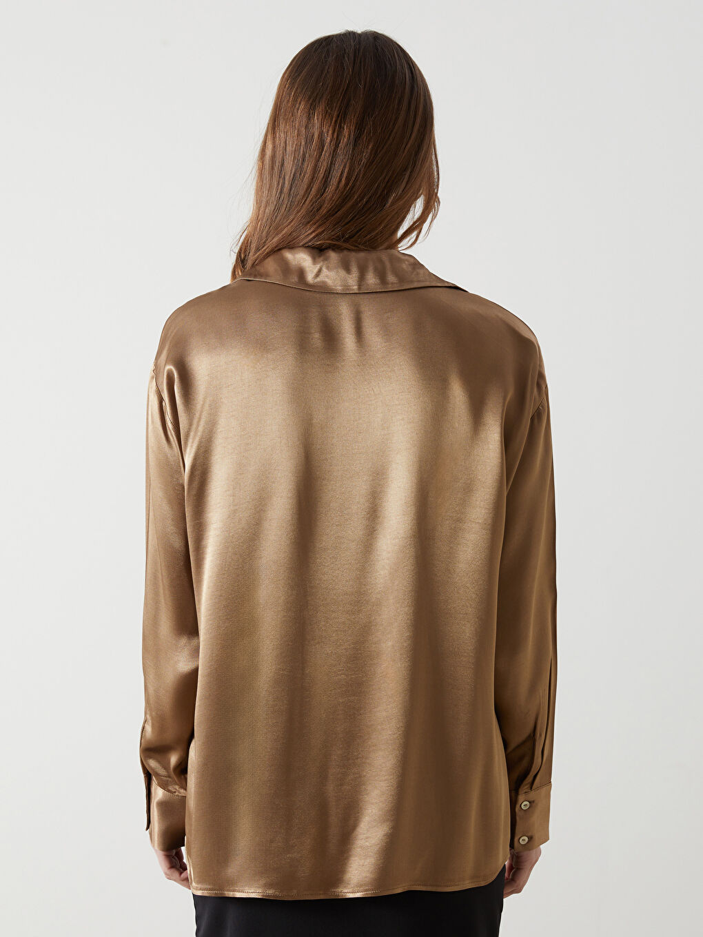 Bej Oversize Saten Kadın Gömlek-3
