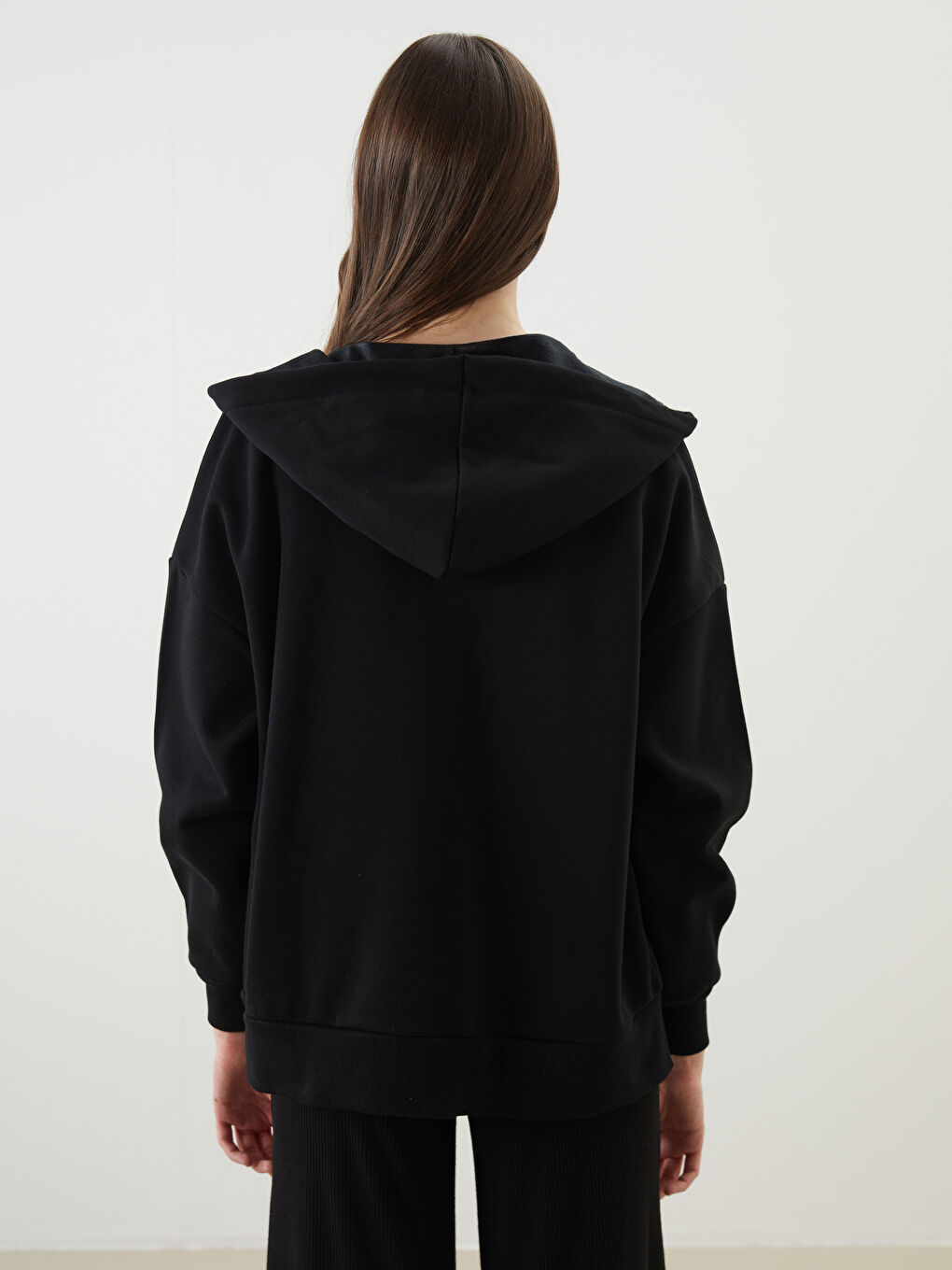 Siyah Kapüşonlu Oversize Kadın Kalın Fermuarlı Sweatshirt-3